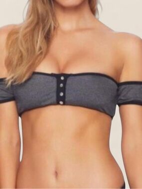 Beach Bunny Off Shoulder Bikini Top Y2K Button Front Baddie Swim | small